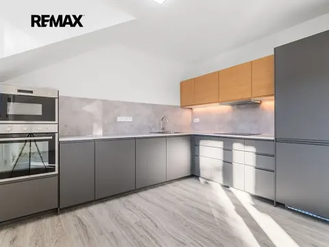 Pronájem bytu 4+kk, Vochov, 80 m2