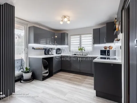 Prodej chaty, Kochánky, 104 m2