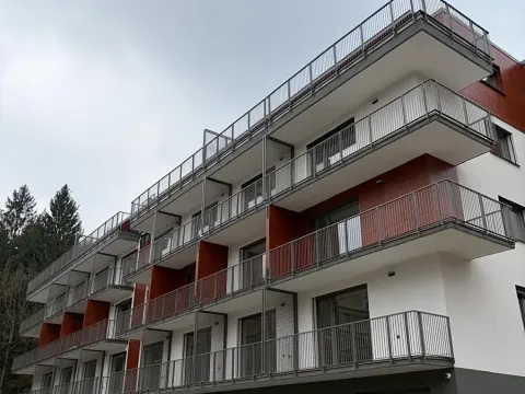 Pronájem bytu 1+kk, Jablonec nad Nisou, Jezdecká, 41 m2