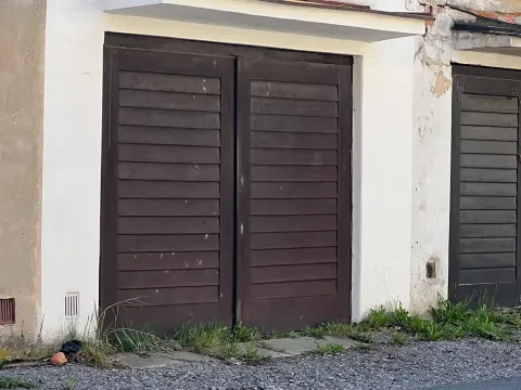 Prodej garáže, Jičín, Štrauchova, 22 m2