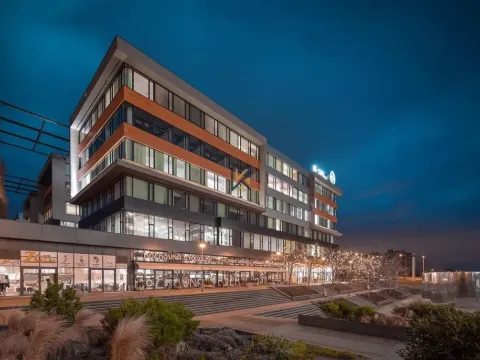 Pronájem kanceláře, Praha, Siemensova, 170 m2