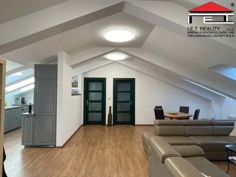 Pronájem atypického bytu, Frýdek-Místek, Na Půstkách, 127 m2
