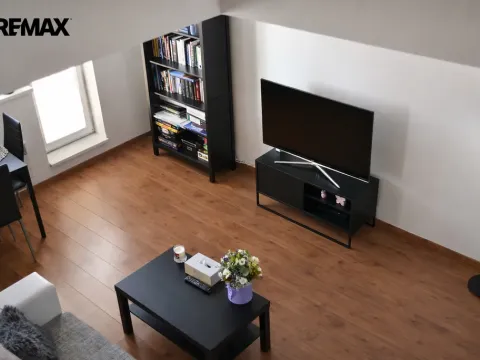 Pronájem bytu 2+kk, Praha - Záběhlice, Jabloňová, 49 m2