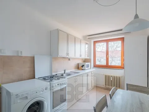 Pronájem bytu 2+1, Hradec Králové, Skupova, 61 m2