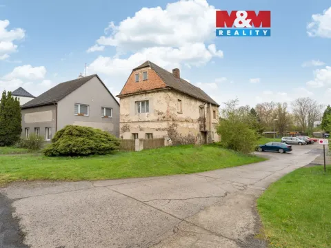 Prodej rodinného domu, Hostomice, Školní náměstí, 150 m2