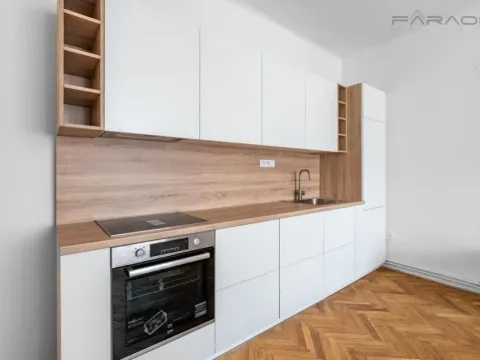 Prodej bytu 3+kk, Praha - Karlín, Sokolovská, 110 m2