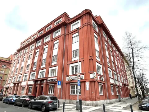 Pronájem bytu 1+kk, Praha - Holešovice, Tusarova, 32 m2