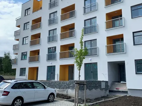 Prodej bytu 2+kk, Praha - Uhříněves, Oty Bubeníčka, 45 m2