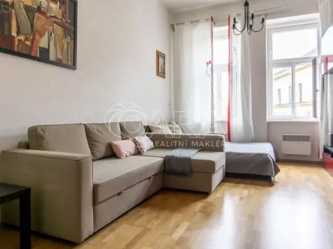 Pronájem bytu 1+1, Praha - Žižkov, Táboritská, 31 m2