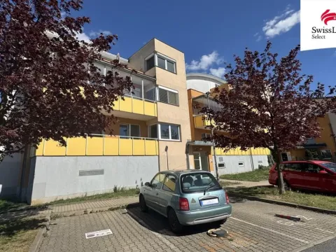 Pronájem bytu 1+kk, Praha - Kyje, Sicherova, 34 m2