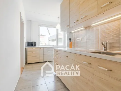 Prodej bytu 3+1, Olomouc, Nedvědova, 76 m2