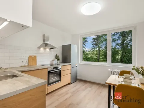 Pronájem bytu 3+1, Praha - Modřany, Urbánkova, 79 m2