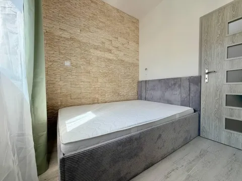 Pronájem bytu 2+1, Praha - Žižkov, Na Jarově, 55 m2