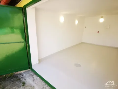 Pronájem garáže, Jihlava, Sukova, 19 m2