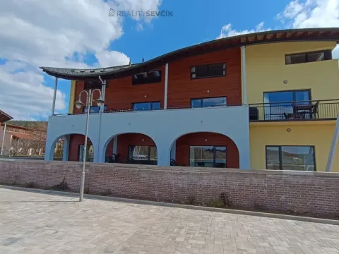 Prodej bytu 1+kk, Lipno nad Vltavou - Slupečná, 38 m2