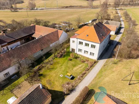 Prodej činžovního domu, Kaplice - Rozpoutí, 330 m2