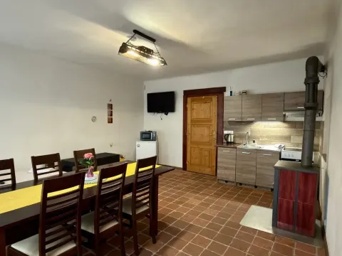 Prodej rodinného domu, Černá v Pošumaví, 180 m2