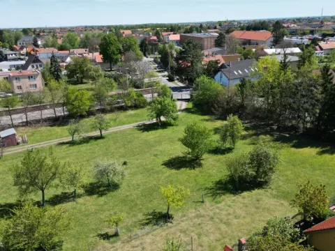 Prodej pozemku pro bydlení, Bašť, Hlavní, 731 m2