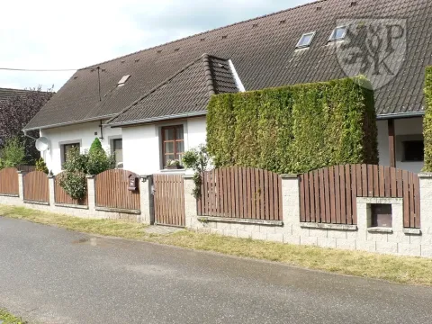 Prodej rodinného domu, Kadov, 360 m2