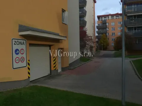 Pronájem garážového stání, Praha - Stodůlky, Harmonická, 15 m2