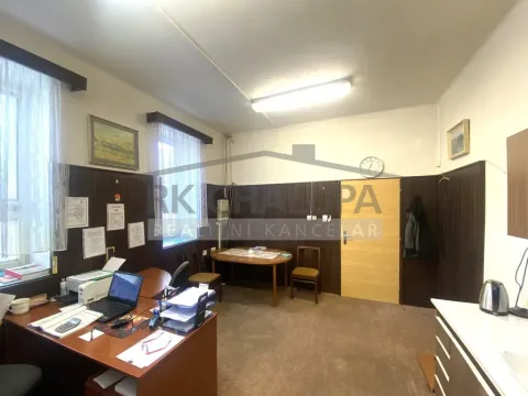 Pronájem kanceláře, České Budějovice - České Budějovice 6, nám. Švabinského, 55 m2