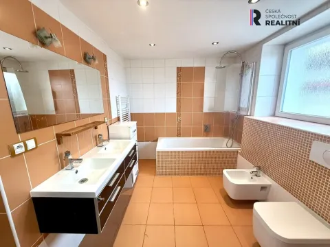 Prodej bytu 4+1, Březová, Odborářů, 111 m2