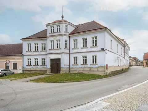 Prodej činžovního domu, Nová Bystřice, Husovo nám., 1136 m2