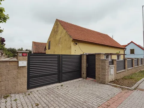 Prodej vícegeneračního domu, Malíkovice, 210 m2