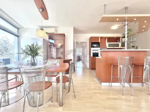 Prodej bytu 4+kk, Praha - Vysočany, Skloněná, 116 m2