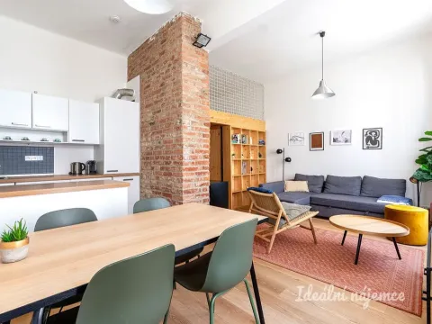 Pronájem bytu 1+kk, Praha - Malá Strana, Petřínská, 37 m2