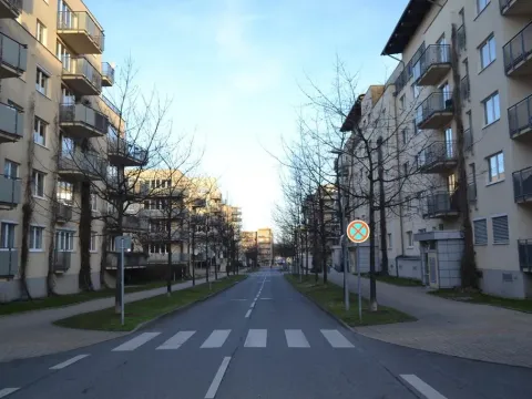 Pronájem bytu 1+kk, Praha - Hostivař, Bratislavská, 36 m2