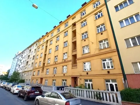 Pronájem bytu 2+kk, Praha - Bubeneč, Raisova, 41 m2