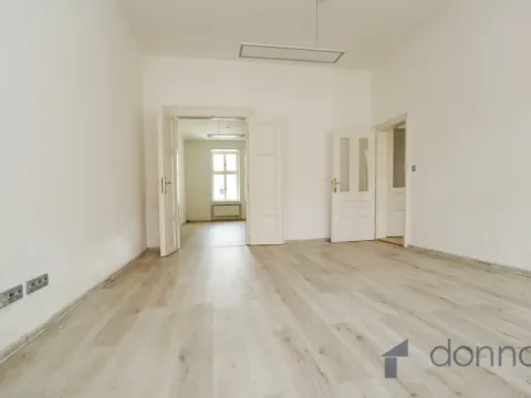 Pronájem kanceláře, Praha, Bělehradská, 100 m2