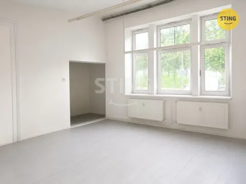 Pronájem kanceláře, Doubrava, 41 m2