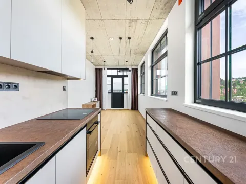 Pronájem bytu 3+kk, Praha - Vysočany, Kolbenova, 64 m2