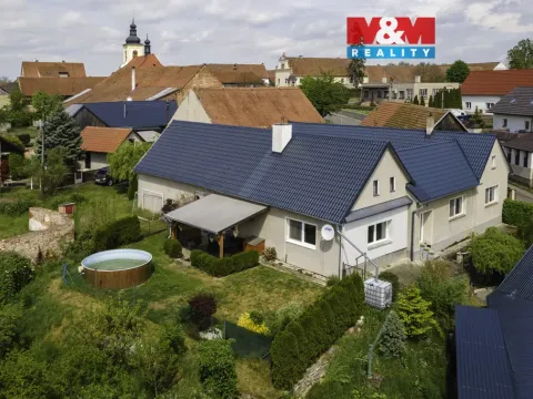 Prodej rodinného domu, Uhersko, 120 m2