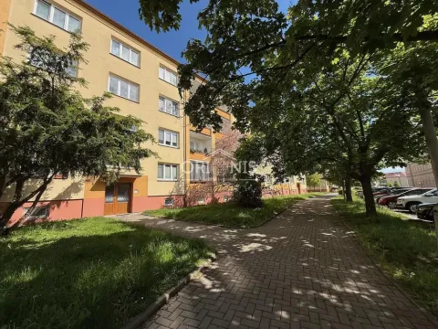 Prodej bytu 3+1, Kadaň, Komenského, 72 m2