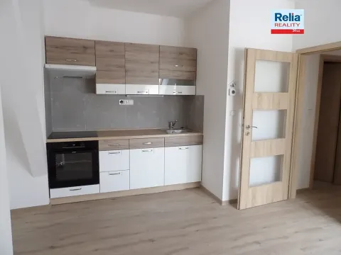 Pronájem bytu 2+kk, Liberec, Na Poříčí, 37 m2