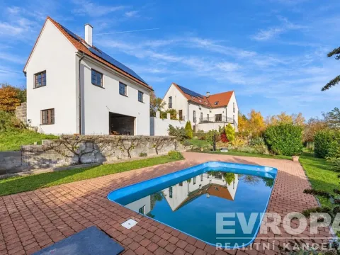 Prodej rodinného domu, Košátky, 350 m2