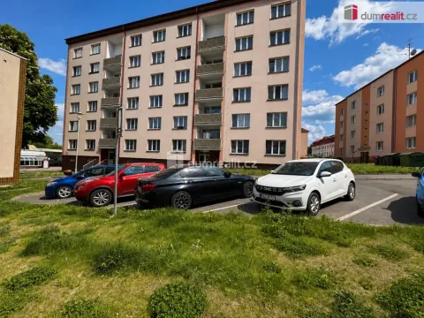 Prodej bytu 2+kk, Karlovy Vary - Stará Role, Kladenská, 36 m2