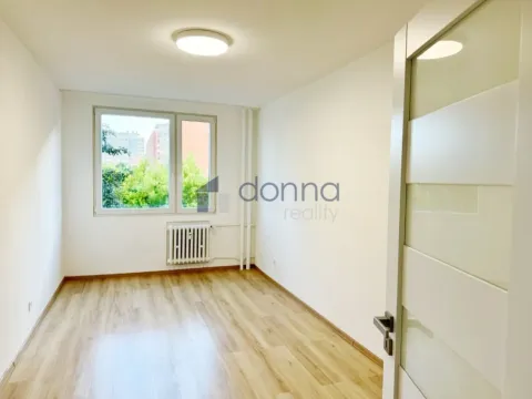 Pronájem bytu 2+1, Praha, Frýdlantská, 64 m2