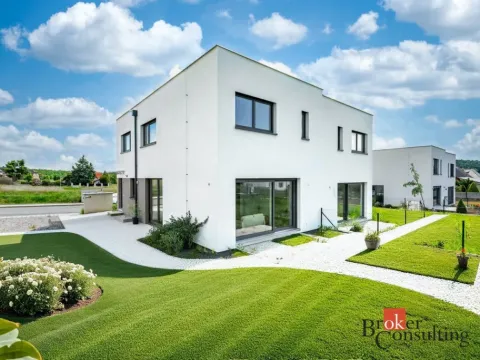 Pronájem rodinného domu, Kladno, Pechlátova, 119 m2