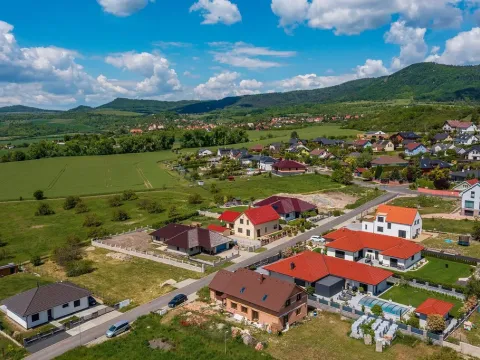 Prodej rodinného domu, Trnovany, Sadová, 182 m2