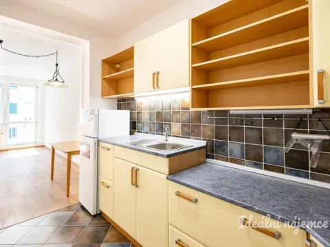 Pronájem bytu 2+kk, Praha - Kyje, Lásenická, 51 m2