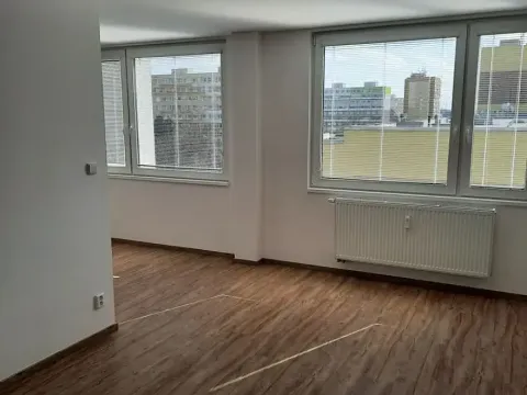 Prodej bytu 3+1, Kladno, Vodárenská, 69 m2