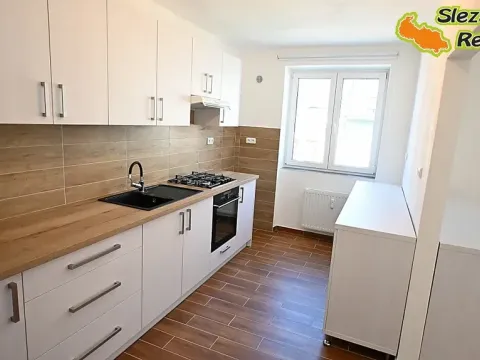 Pronájem bytu 3+1, Opava, Krnovská, 78 m2