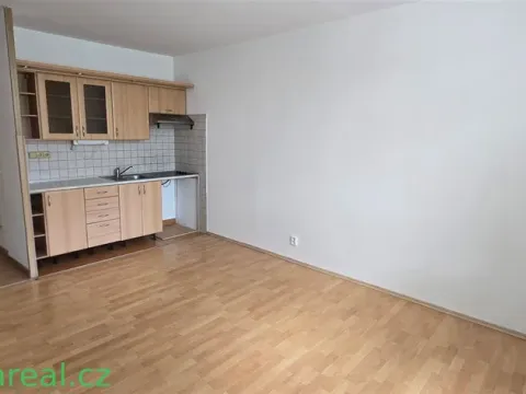 Pronájem bytu 1+kk, Brno - Komín, Součkova, 32 m2