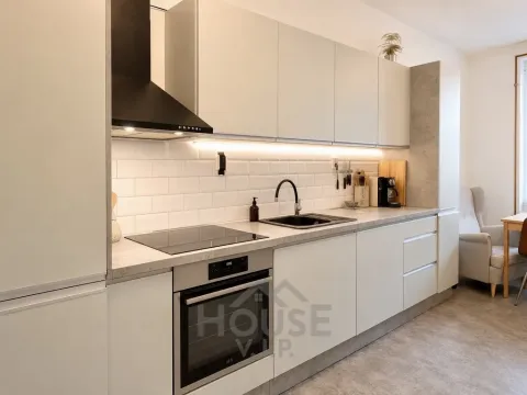 Prodej bytu 2+kk, Praha - Vršovice, Sportovní, 44 m2