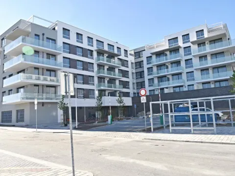 Prodej bytu 2+kk, Praha - Třebonice, Thomasova, 53 m2