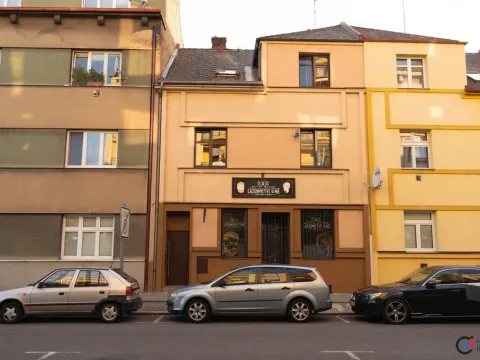 Prodej bytu 2+1, Pardubice, Češkova, 64 m2